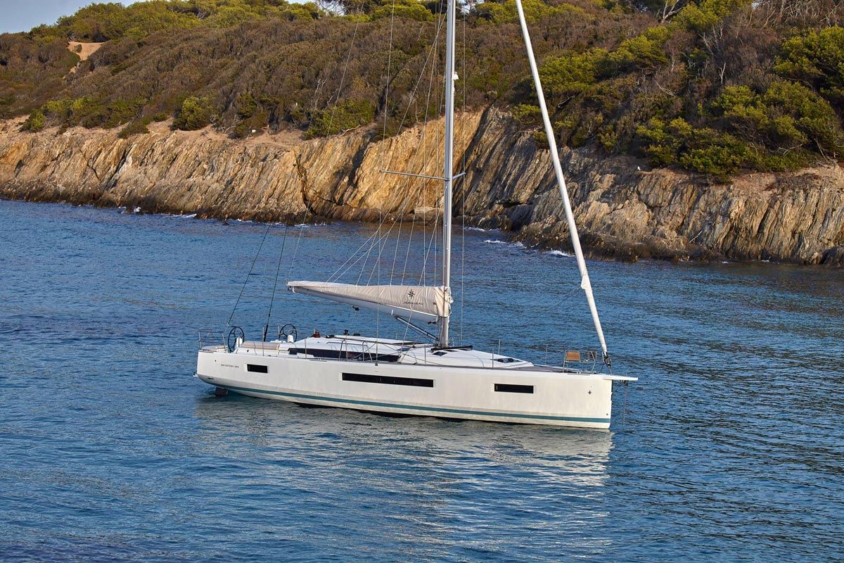 Photo of sailboat